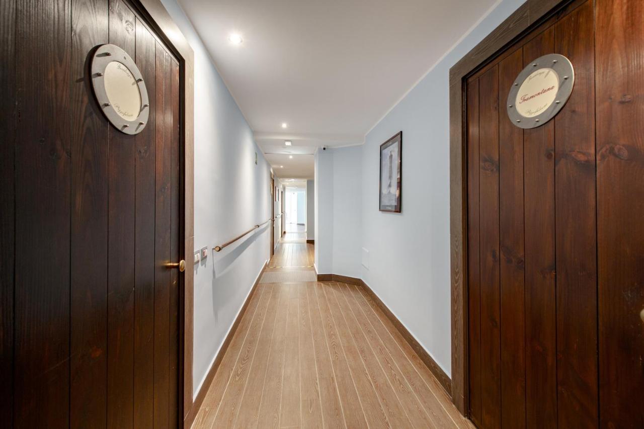 נאפולי Residenza Pizzofalcone מראה חיצוני תמונה